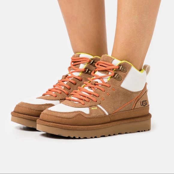 UGG Limited Edition Heritage Hi-Top Boots - Picture 7 of 11